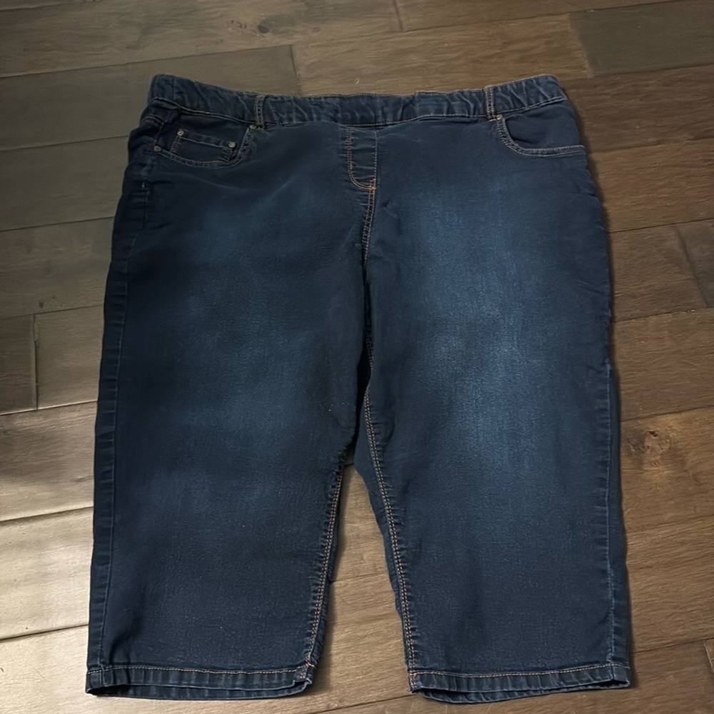 D/C jeans women’s he elastic waist pull on, knee high denim, blue distress